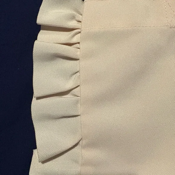 Bath & Body Works Light Pink Ruffle Tote - Picture 4 of 4